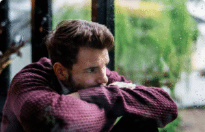 Tylioji vyrų kančia: depresija po skyrybų vyras liūdi po skyrybų