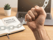 Biudžetas – ne pančiai, o laisvė: kaip „nutekančias“ išlaidas paversti turtu ranka nutraukia simbolinę grandinę