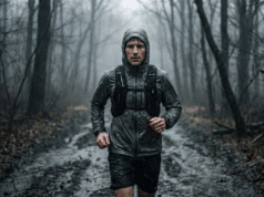 Motyvacija yra melas: kodėl tikrąją sėkmę lemia tik geležinė disciplina ir aiškios sistemos vyras bėgioja per lietų